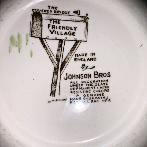 Set of Four Johnson Bros. Friendly Village Bowls - Picture 2 of 8